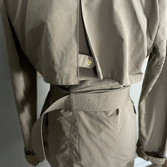 BCBG TRENCH COAT M - Picture 4 of 11